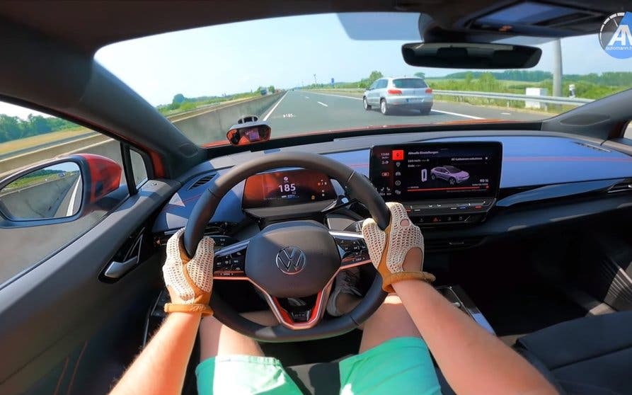  Así acelera de 0 a 180 km/h un Volkswagen ID.4 GTX en la Autobahn 