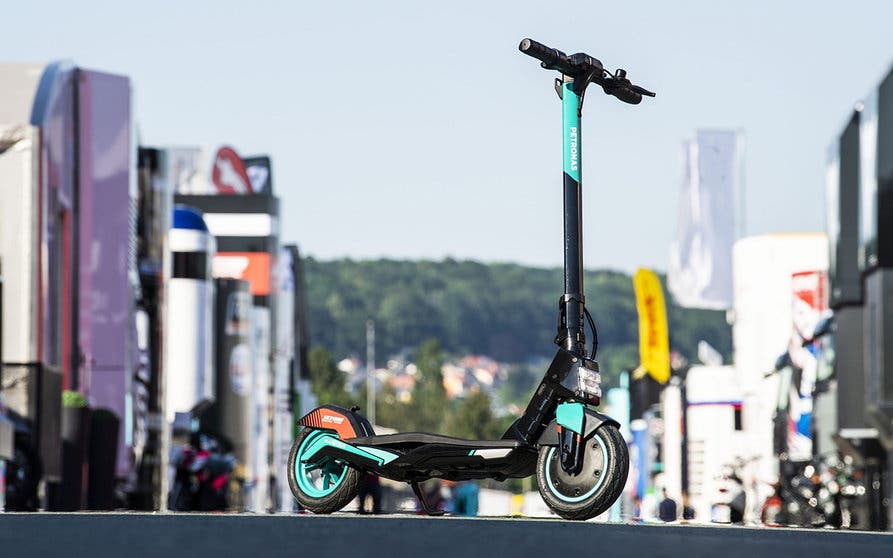  PSRT Velocifero Mad Air Scooter 