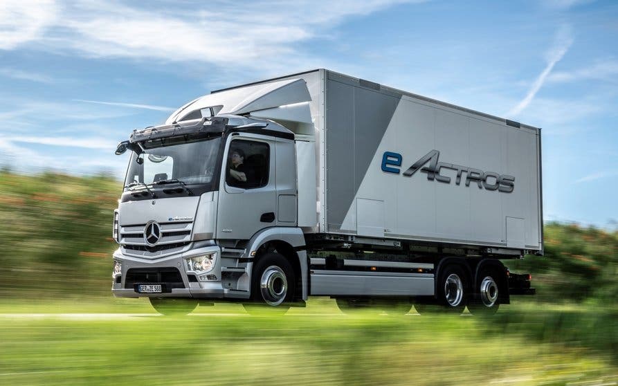  Mercedes-Benz eActros 2021 