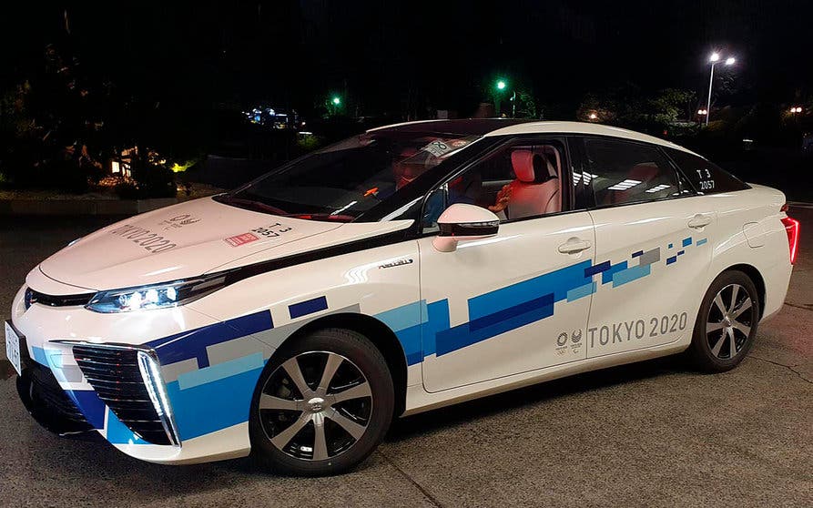  500 unidades del Toyota Mirai y 100 autobuses de pila de combustible de hidrógeno darán servicio de transporte a los Juegos Olímpicos de Tokio 2020. 