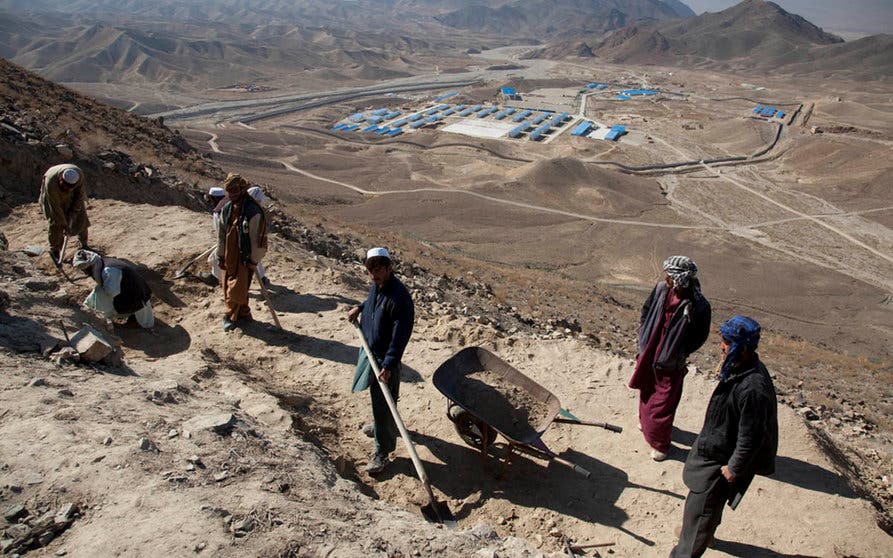  El valor total de los recursos de litio de Afganistán está cifrado en tres billones de dólares. 