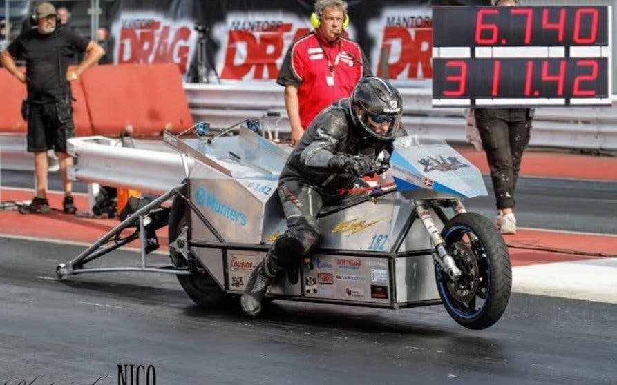  Esta moto es el vehículo eléctrico más rápido del mundo en el cuarto de milla 