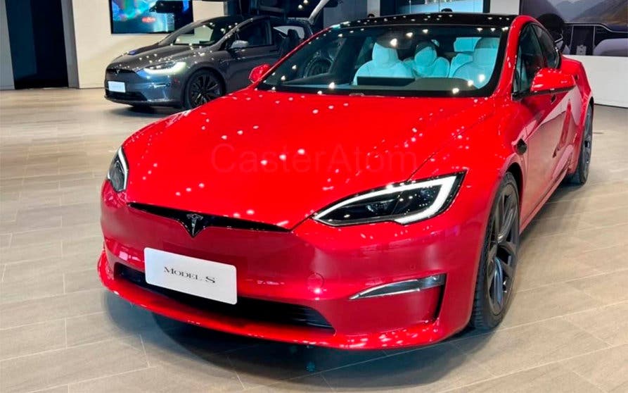  Tesla Model S puerto carga CCS 