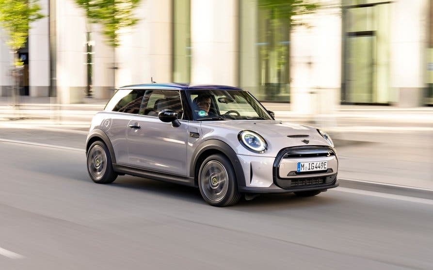  La versión eléctrica del MINI Cooper es la más vendida y tiene mucho sentido 