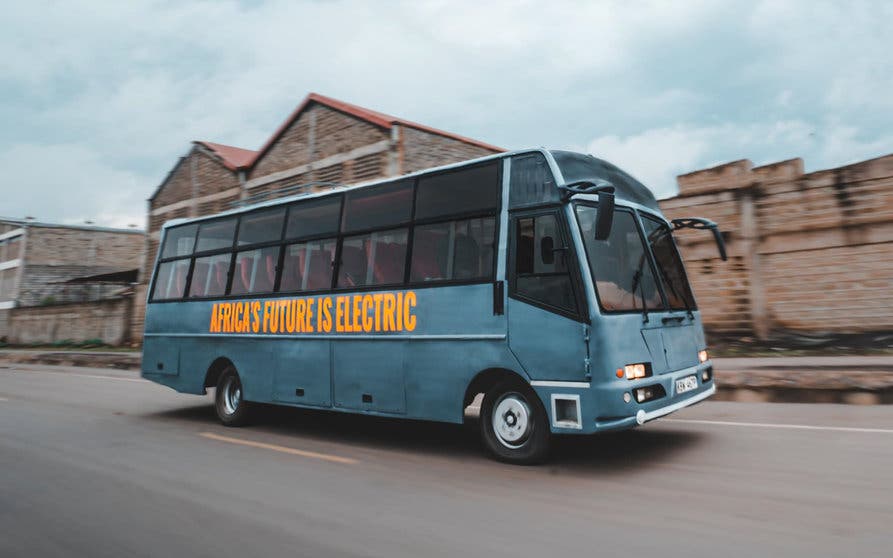  Opibus presenta el primer autobús eléctrico diseñado y fabricado en África 