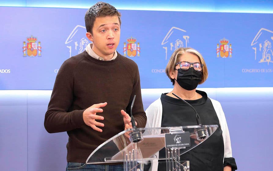  El líder de Más País, Íñigo Errejón, y la diputada de Más País Inés Sabanés, en una rueda de prensa  - Marta Fernández Jara 