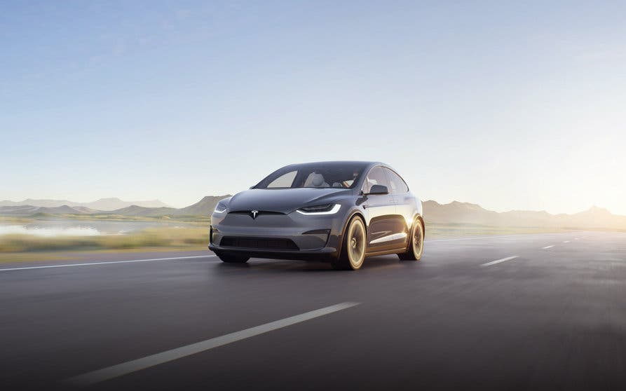  El Tesla Model X vuelve a retrasarse y en España sigue sin haber precios oficiales 