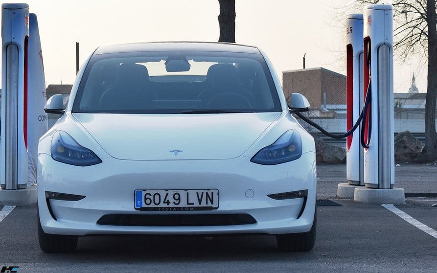  Cruzamos media España en invierno con un Tesla Model 3. 