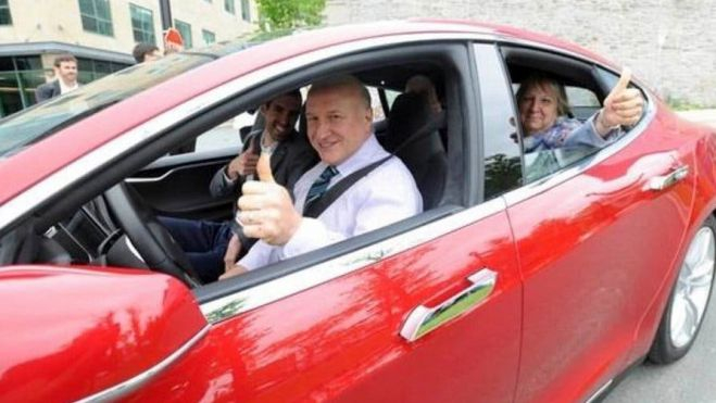  La batería de un millón de millas de Jeff Dahn y que llevarán los coches eléctricos de Tesla está desarrollada para soportar aplicaciones V2G. 