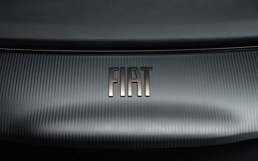  FIAT adelanta sus planes y se volverá una marca 100% eléctrica en el año 2027 