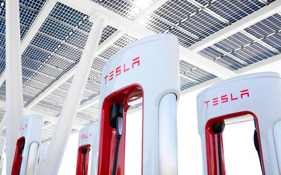  Los Supercharger de Tesla para otras marcas podrían no ser tan seguros como nos imaginábamos 