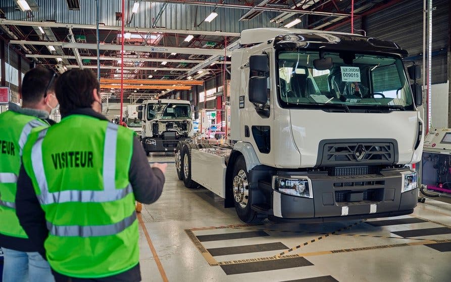  Fábrica de camiones de Renault Trucks en Francia. 