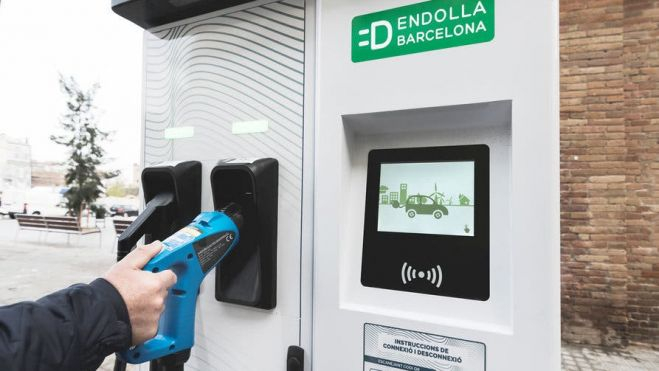  Punto de carga rápida de la red Endolla Barcelona. 