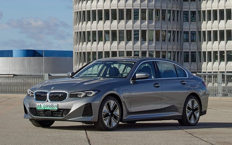  El nuevo BMW i3 es el primer BMW Serie 3 eléctrico de la historia 