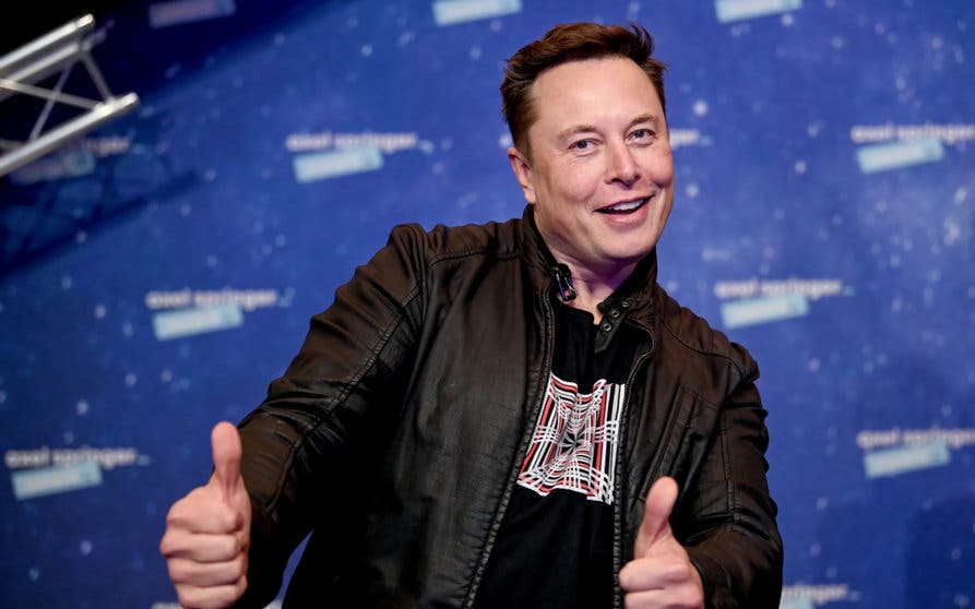  Elon Musk se compra Twitter por 43.394 millones de dólares 