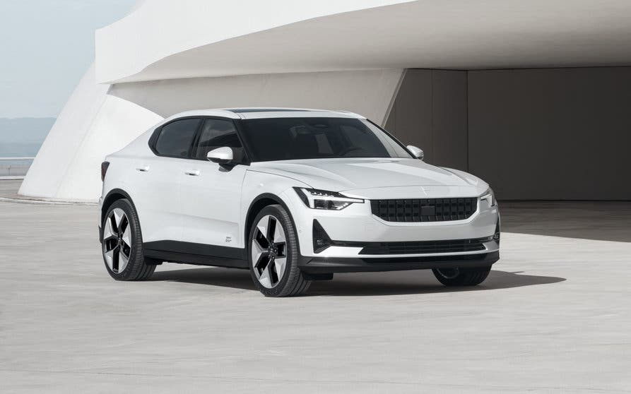  El Polestar 2 se actualiza: más autonomía y pequeños retoques estéticos 