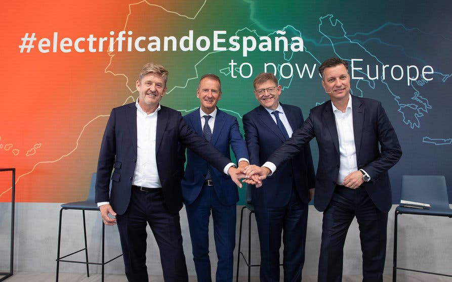  El Grupo Volkswagen y SEAT S.A. movilizarán 10.000 millones de euros, junto con sus socios en el proyecto Future: Fast Forward. 