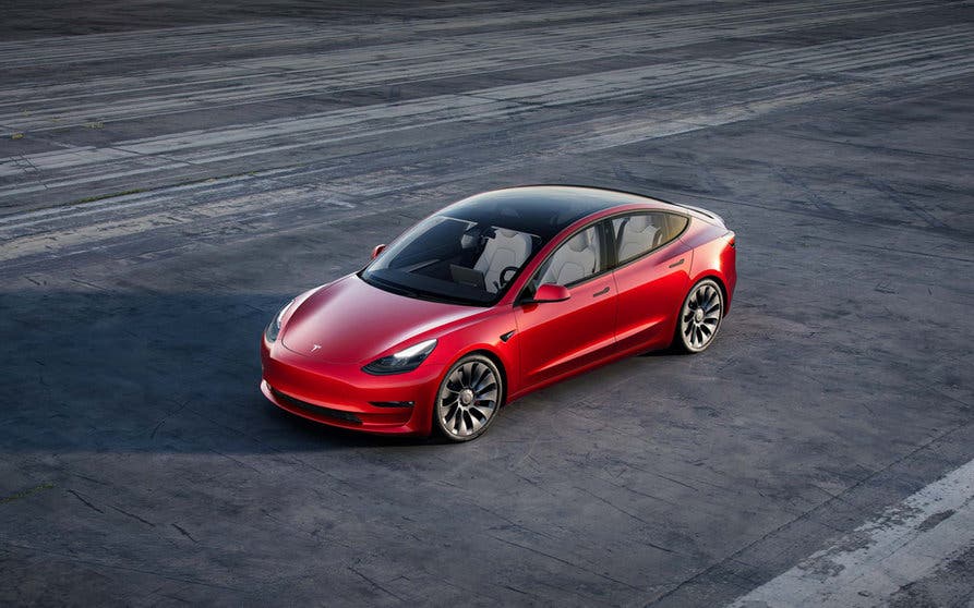  Tesla ascendió 35 puestos en la lista Fortune 500 durante 2021 