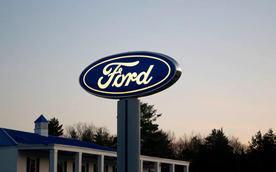  Ford abandonará el modelo de ventas a través de concesionarios para vender todos sus coches eléctricos a través de internet. 