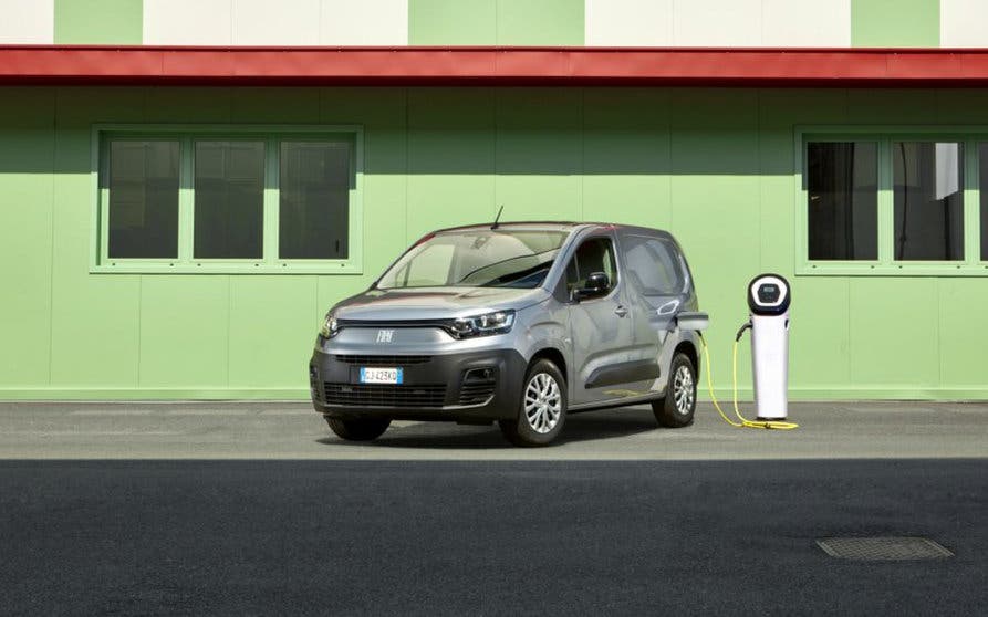  La furgooneta eléctrica FIAT e-Doblò ya tiene precios en España 