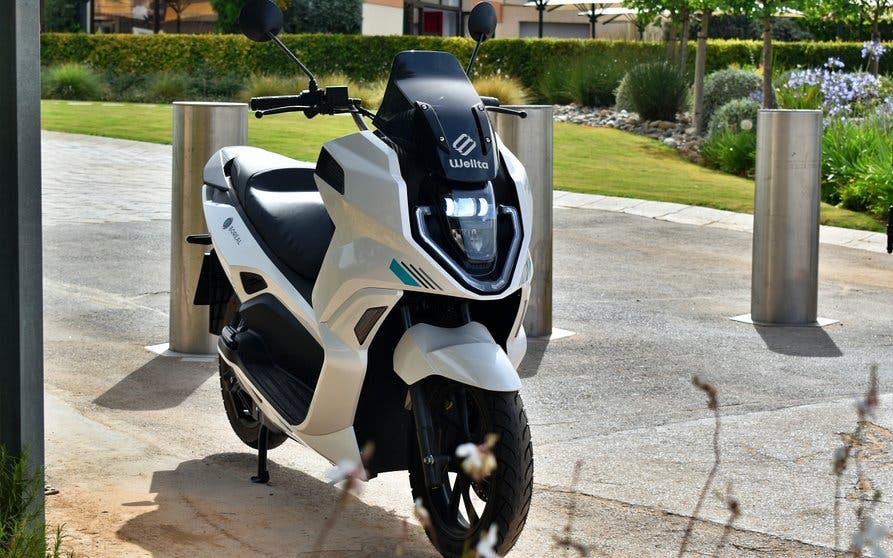  Wellta Boreal  probamos un scooter eléctrico de tipo GT con más de   km de autonomía real