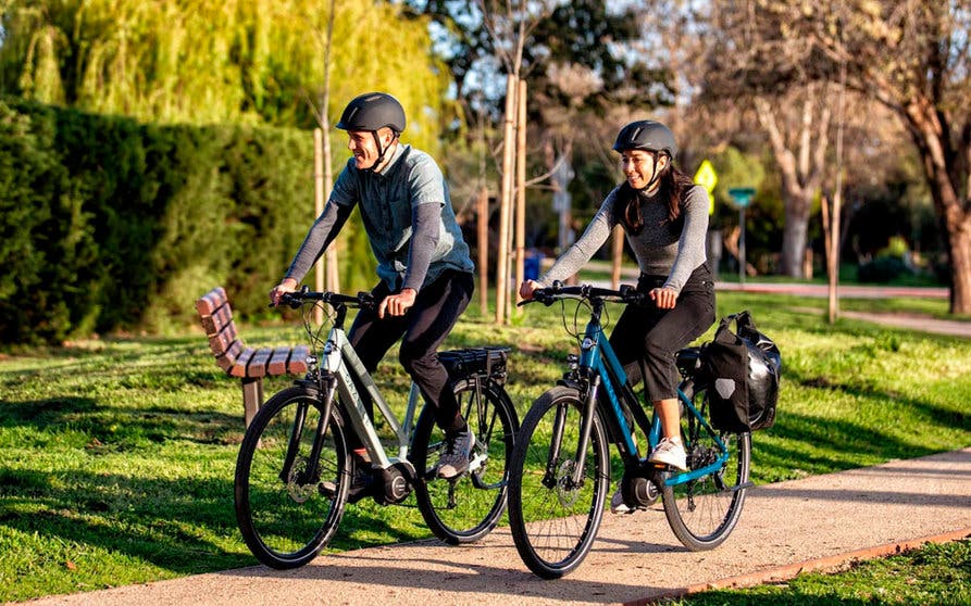  Un estudio de la consultora Deloitte asegura que las bicicletas eléctricas son percibidas por los usuarios como más atractivas que los coches eléctricos. 