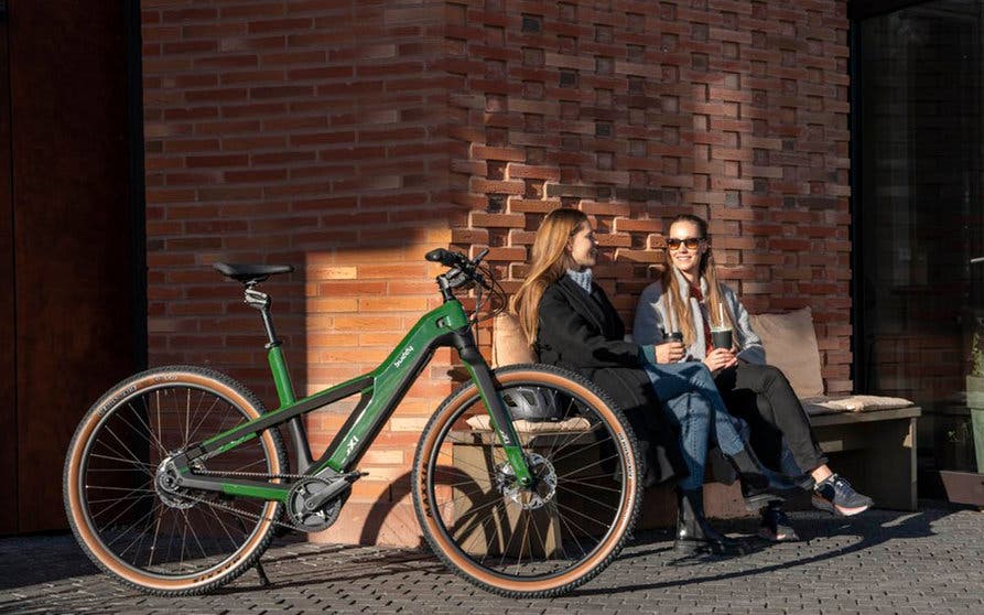  La huella de CO2 del cuadro de carbono de la Buddy X1 de compuesto de carbono es un 68 % menor que la que tiene un cuadro de aluminio convencional. 