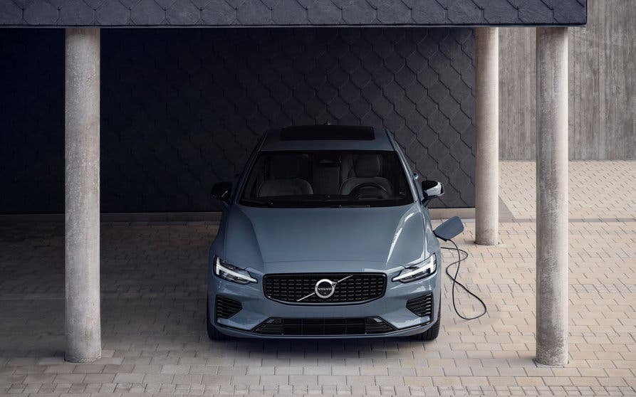  Volvo ha confirmado que seguirá fabricando sedanes, pero ampliará la gama media con más SUV eléctricos 