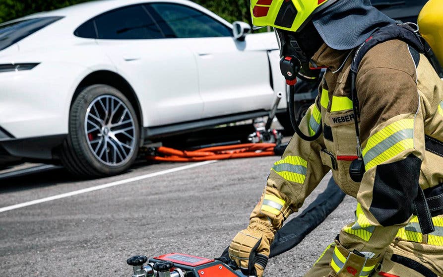  Si bien para el desarrollo de la tecnología la seguridad es siempre la característica más importante que se debe preservar, el riesgo de cortocircuito o fuga térmica y por lo tanto de un incendio, inherente a la tecnología, siempre está presente. 