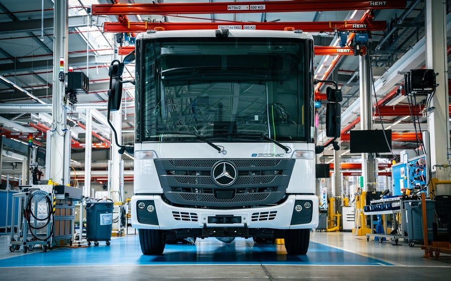  La primera unidad del Mercedes eEconic ya ha salido de la línea de montaje de Wörth 