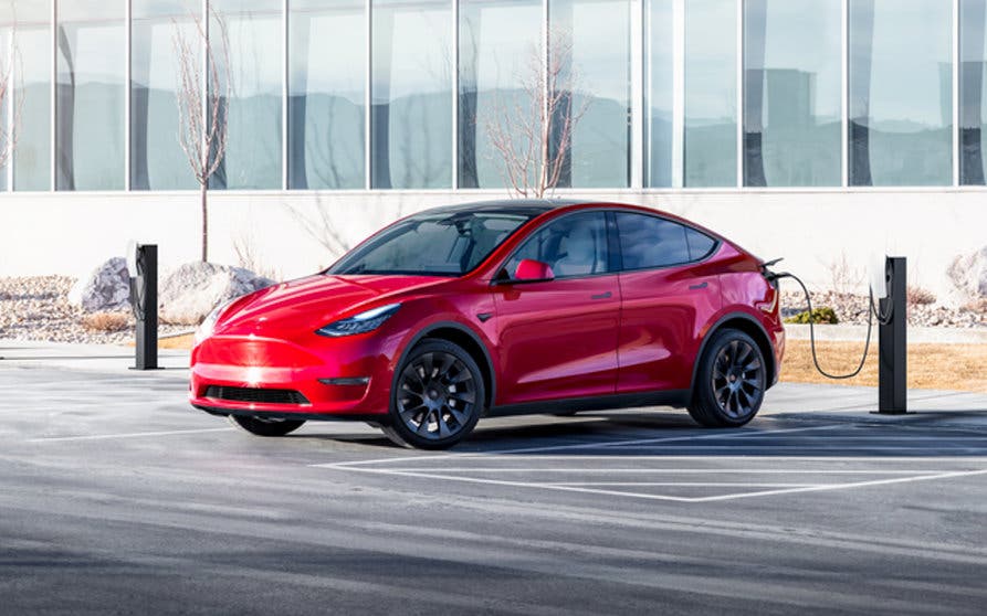 El Tesla Model Y básico llega a España y es más barato que el Model 3