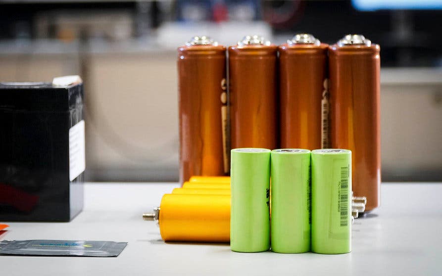  Rimac apuesta por las celdas de baterías cilíndricas, sin módulos y estructurales, pero no se cierra al formato decidido por Tesla. 