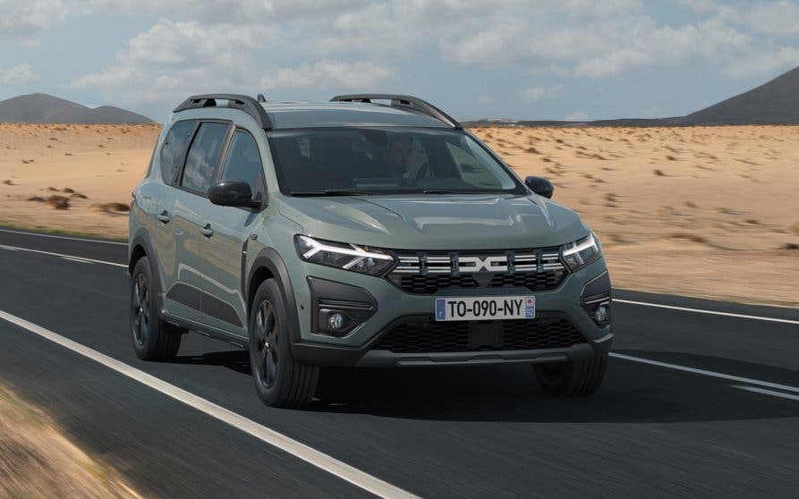  El Dacia Jogger será el primer coche híbrido de Dacia. 