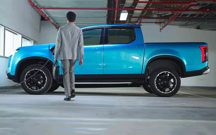  Foxconn anuncia la llegada de un nuevo pick-up eléctrico a su gama 