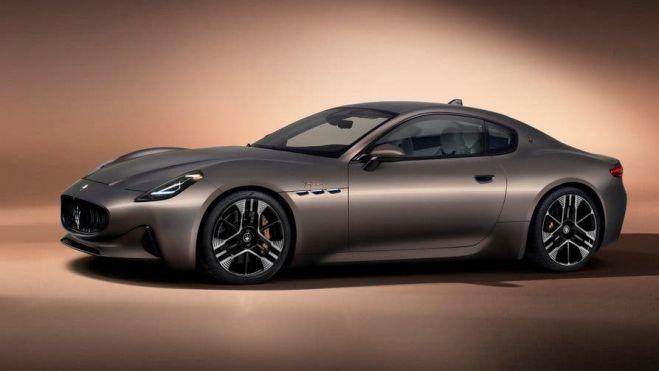  Maserati GranTurismo Folgore 2023: el primer GT eléctrico italiano tiene 3 motores y 1.224 CV* 