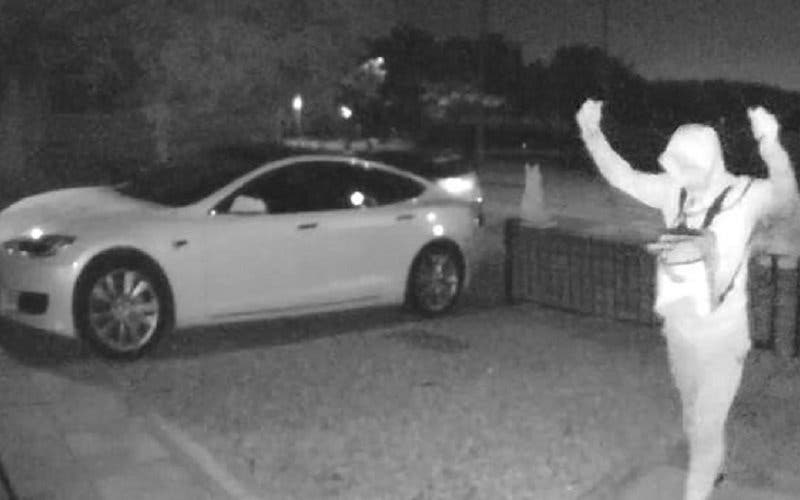  Roban un Tesla Model S en segundos clonando su llave inteligente 