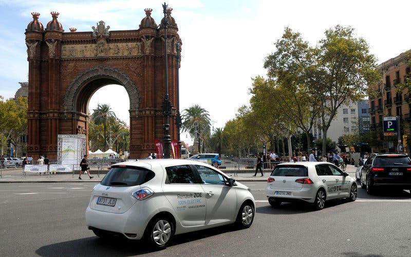  Coches eléctricos, diésel, gasolina, hidrógeno... Así será el parque automovilístico español. 