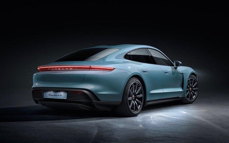  Porsche presenta el Taycan 4S, la versión más asequible (de momento) de su coche eléctrico 