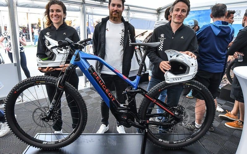  Peugeot eM01 FS PowerTube: una bici eléctrica de montaña con ¡140 km! de autonomía 