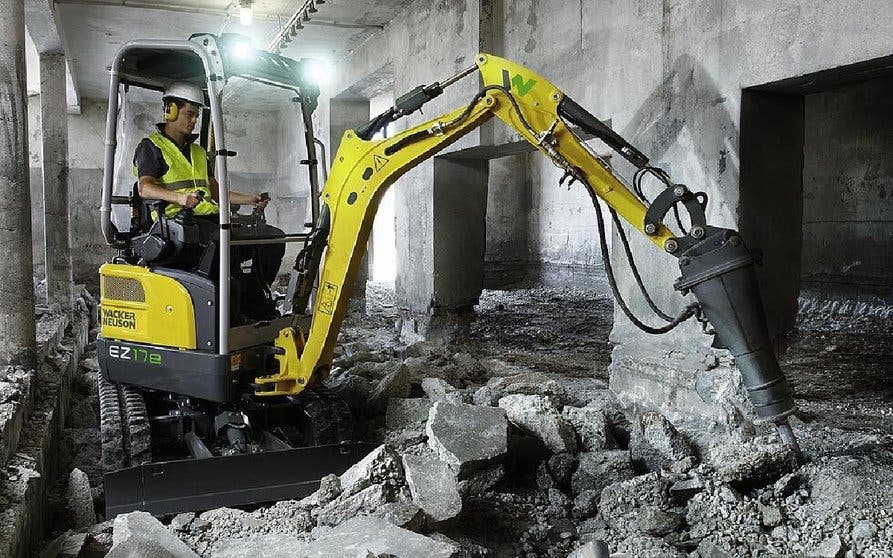  La mini excavadora eléctrica Wacker Neuson EZ17e. 