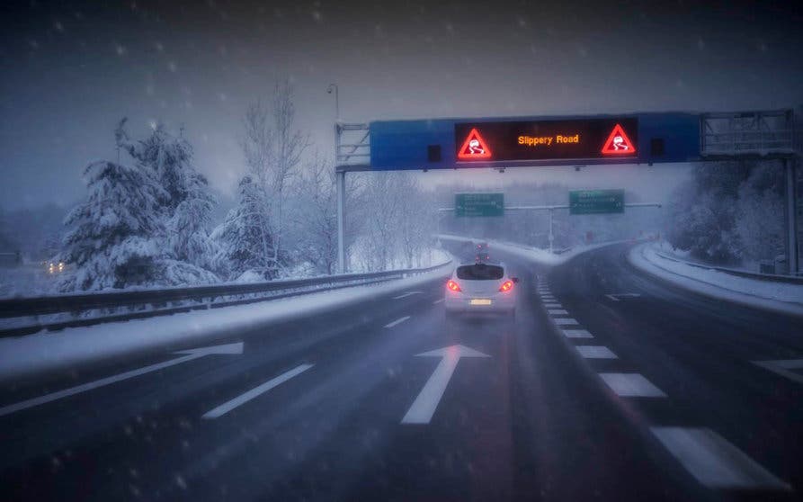  Los mapas de HERE enriquecidos con la información de AccuWeather permitirán a los conductores de los vehículos eléctricos estimar mejor su autonomía. 