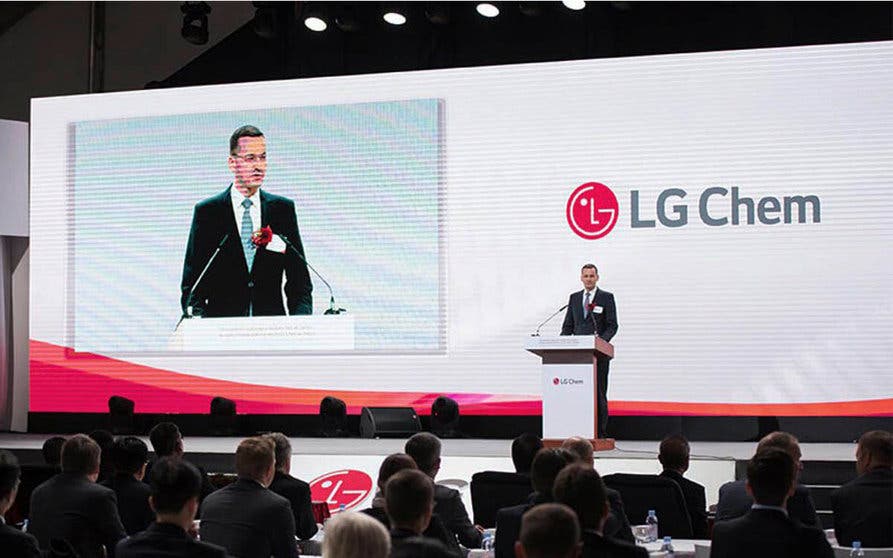  LG Chem pretende escindir su negocio de baterías para vehículos eléctricos en su próxima junta del 30 de octubre, en la que se creará LG Energy Solution. 