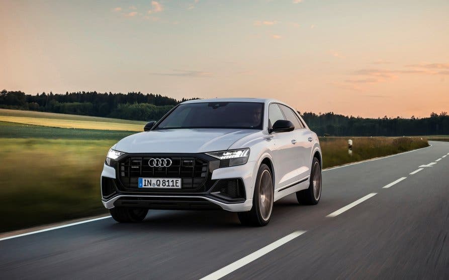  Audi Q8 60 TFSIe híbrido enchufable 