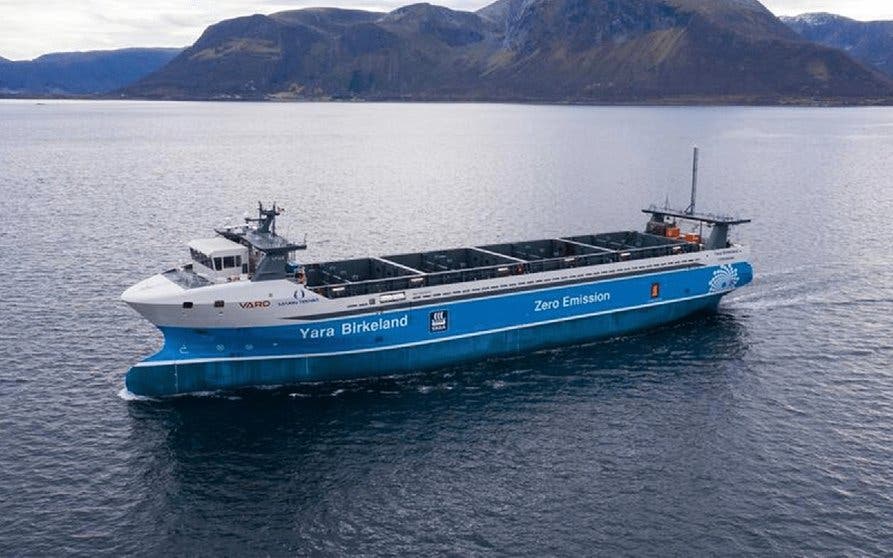  El primer carguero eléctrico y autónomo del mundo está listo para su viaje inaugural 