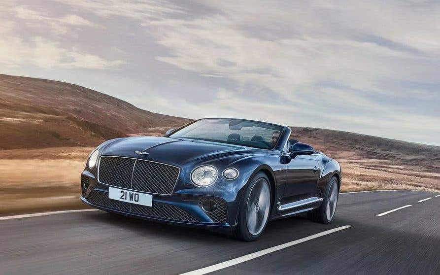  El Bentley Continental GT será el próximo modelo en recibir una variante híbrida enchufable. 