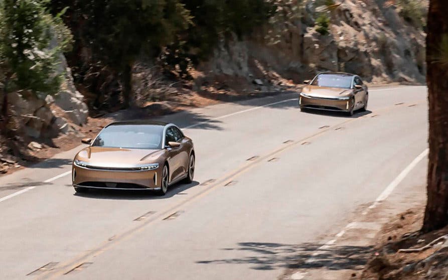  El Lucid Air se convierte en el coche eléctrico con mayor autonomía del mercado: 837 kilómetros para la variante Dream Edition Range. 