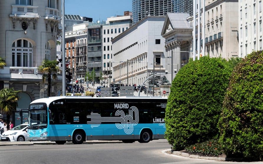  La EMT de Madrid compra 30 nuevos autobuses eléctricos de Irizar y estrena línea 100% electrificada 