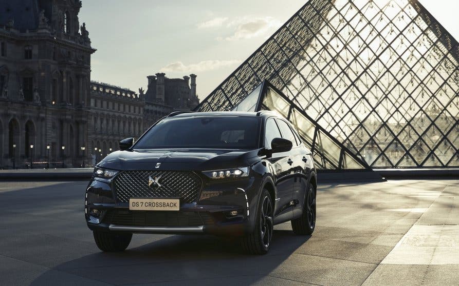  DS 7 Crossback E-Tense Louvre 