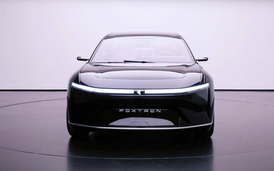  Pininfarina nos enseña el Foxtron Modelo E en todo su esplendor 