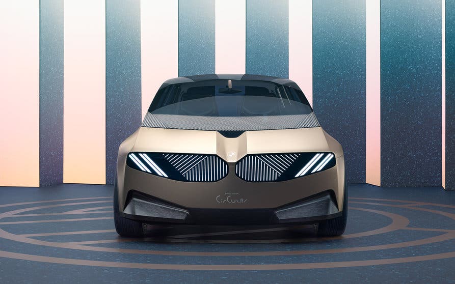 BMW ya prepara nuevos adelantos que mostrar al público en los próximos eventos internacionales 